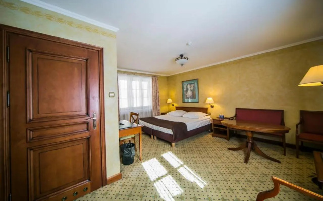 Hotel Opera