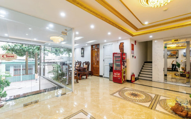 Le House Hotel & Studio