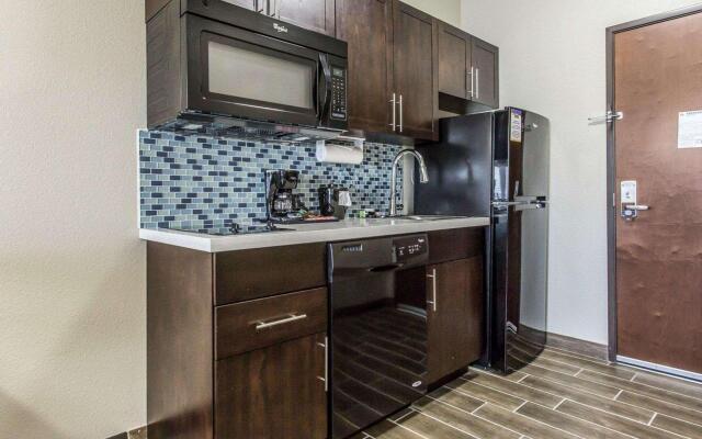 MainStay Suites Midland