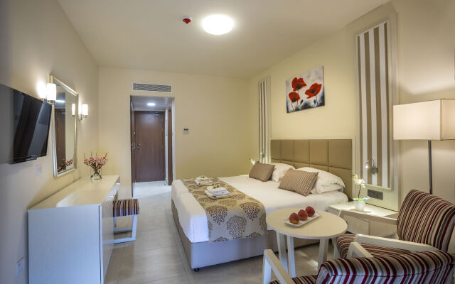 Aquamare Beach Hotel & Spa
