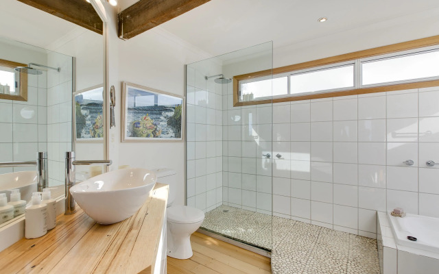 Smith Beach Getaways Beachwood Luxury Villa