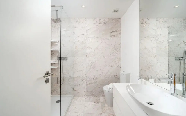 Lagos Modern 1 With Pool by Homing