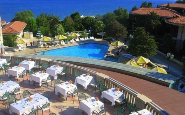Klassis Resort