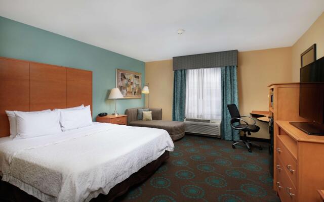 Hampton Inn & Suites Canton