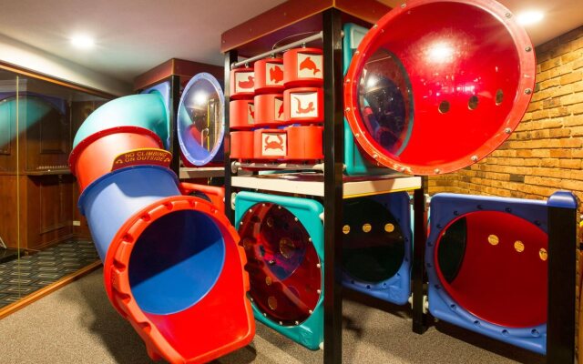 Nightcap at Blue Cattle Dog Hotel