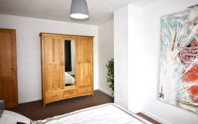 3 bed house in suburbs of Belfast