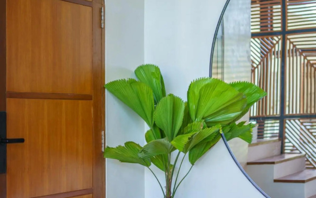 Villa Mango 3 - Amazing 4-bdr Villa in Berawa ! PERFECT LOCATION !