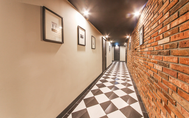 No. 25 Hotel