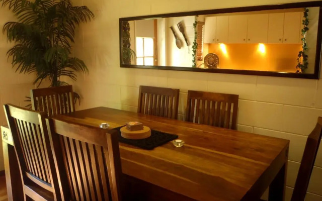 Trinity Tropical Oasis Trinity Beach Holiday House