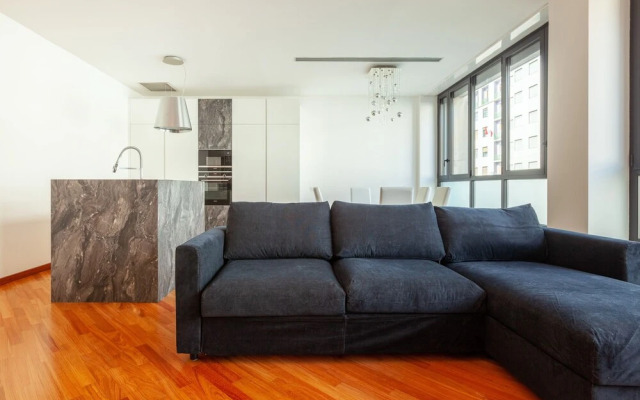 Larga - 1446 - Milan - HLD 37319