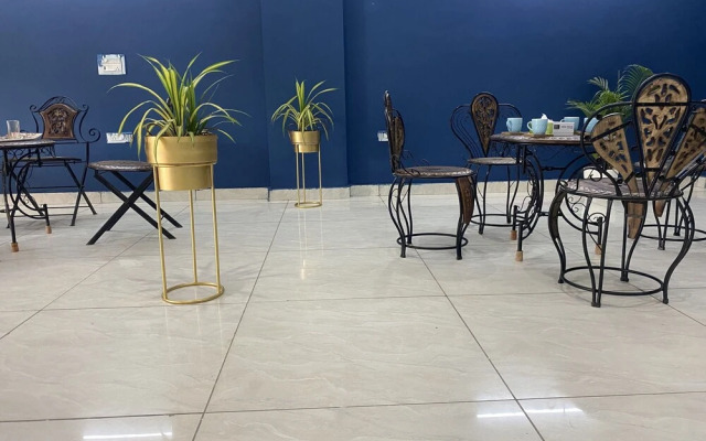 Pause LAVISH Living Gurgaon