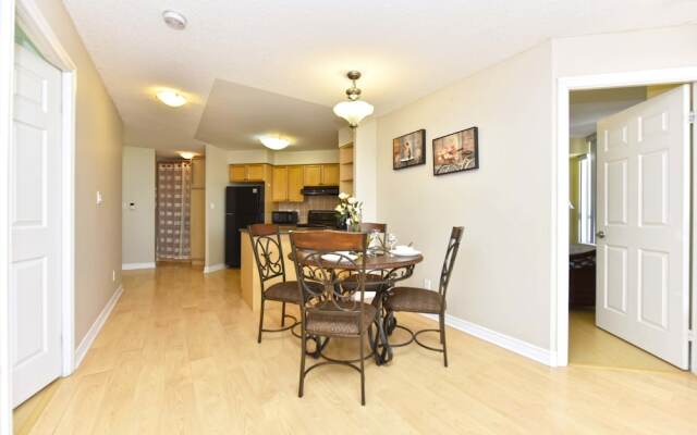 Sarkar Suites - 3888 Duke of York Blvd