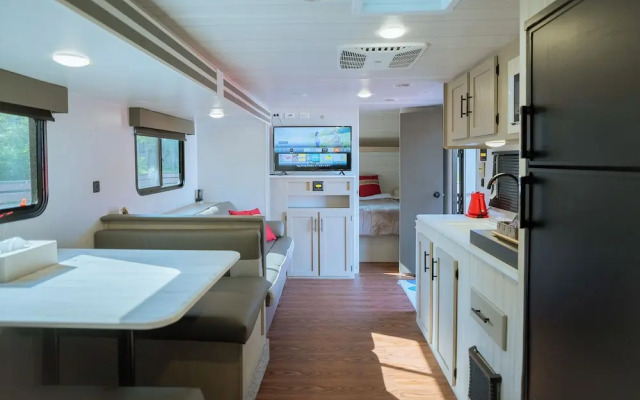 Gramercy Village Yamanakako Glamping & Sauna