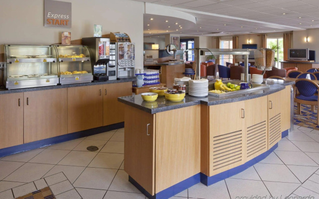 Holiday Inn Express Lichfield by IHG