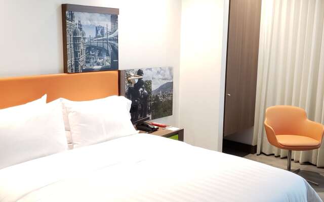 Hampton by Hilton Medellin