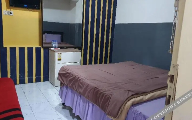 OYO 90368 Batu Adem Guest House
