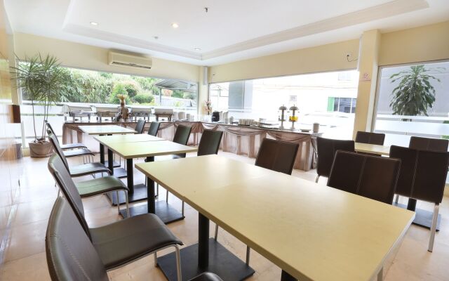 Triniti Hotel Batam