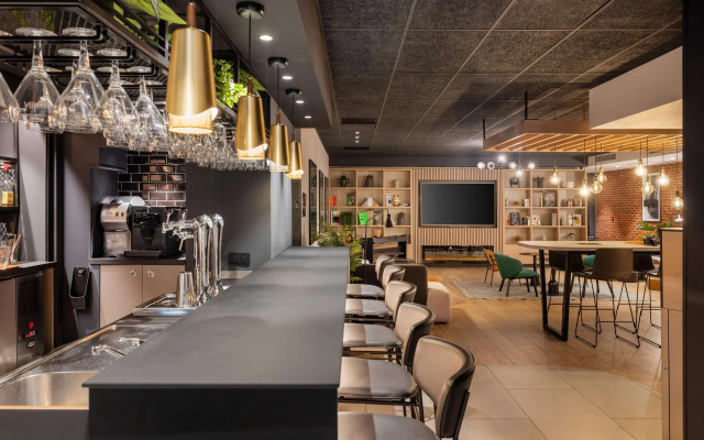Hôtel Restaurant Campanile Paris 19 - La Villette