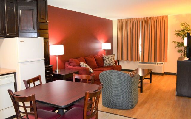 Red Roof Inn & Suites Jacksonville, NC