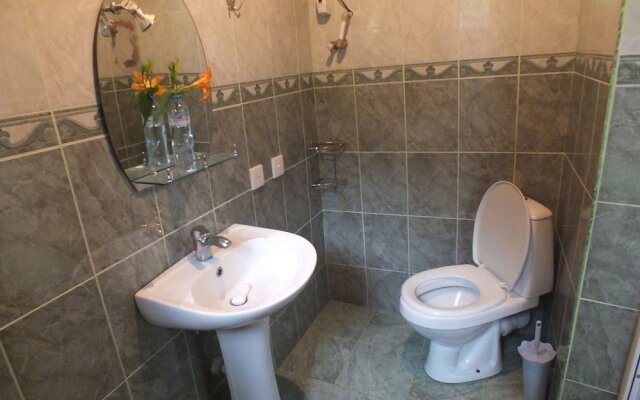 Guest House Lazuri