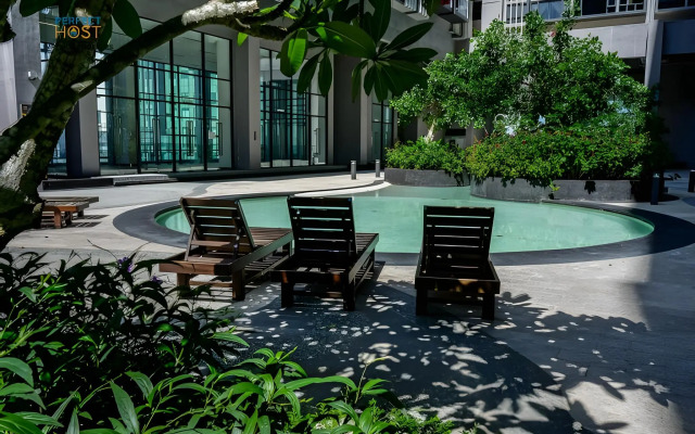 Imperio Residence Seafront by Perfect Host