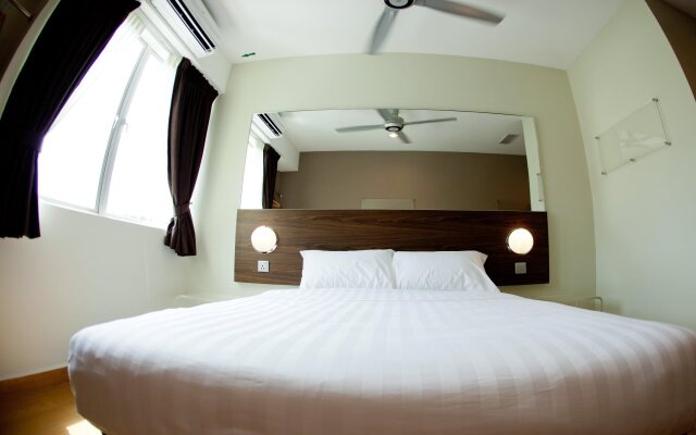 Tropical Hotel at Kota Damansara PJ