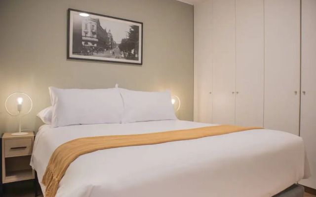 w Modern 2BR w Scenic Balcony Close to Kennedy Park