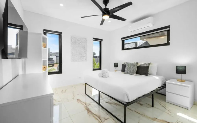 La Perla 2br2ba Home w Private Pool Patio BBQ