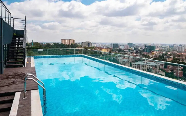 Lux Suites Laurel Hill Suites