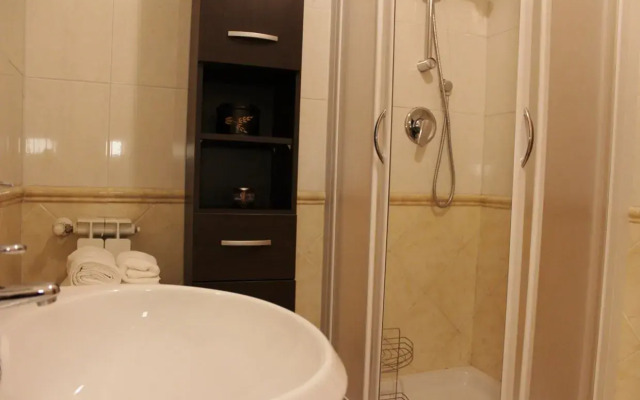 Leonardo Rome Holidays