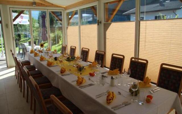 Gasthof Pension Taurer Thoman