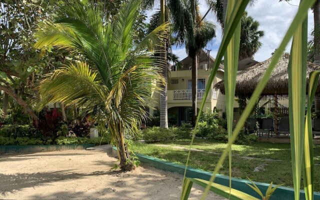 Family Comfort In Jamaica - Enjoy 7 Miles Of White Sand Beach! Villa by RedAwning