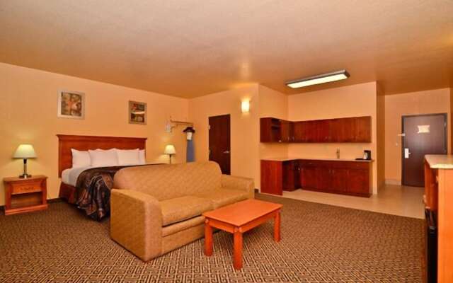 HiWay Inn Express of Broken Bow