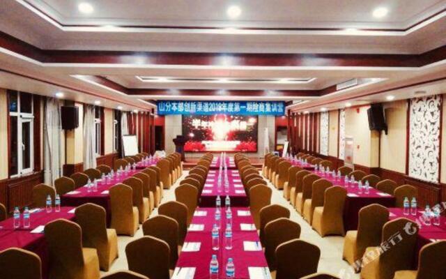 Tai Heng Grand Hotel