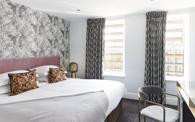 The Lodge Hotel - Putney