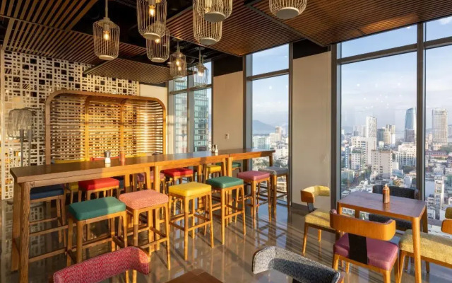 Wink Hotel Danang Centre - 24hrs Stay