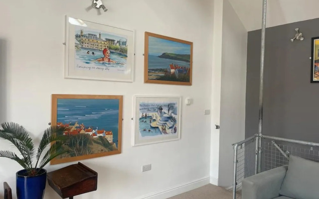 Stylish Tasteful 2bed 2bath Central Townhouse
