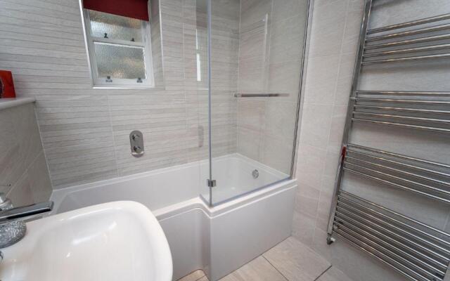 Bridge House Apartment 1