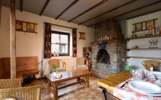 Refined Holiday Home in Nadrin With Garden