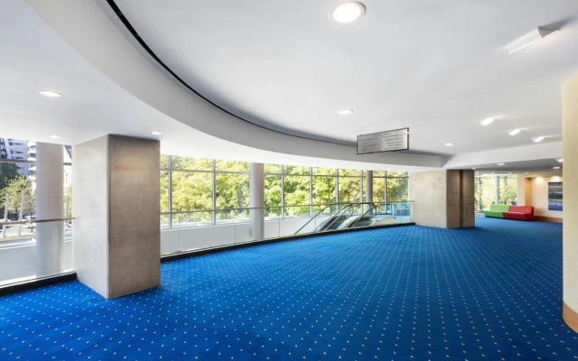 Sheraton Vancouver Wall Centre