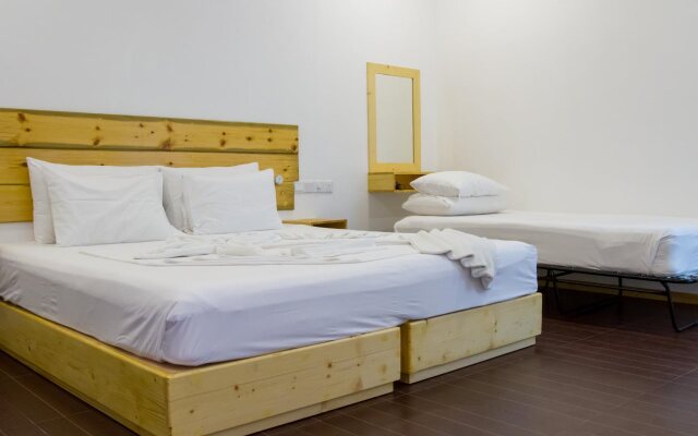 Royal Pearl Inn Hotel