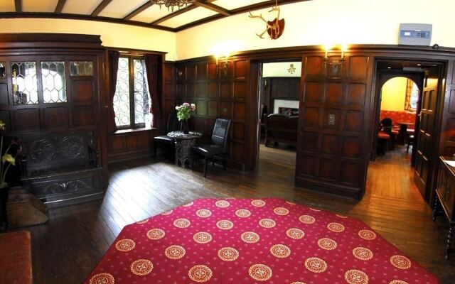 Tudor Grange Hotel - B&B