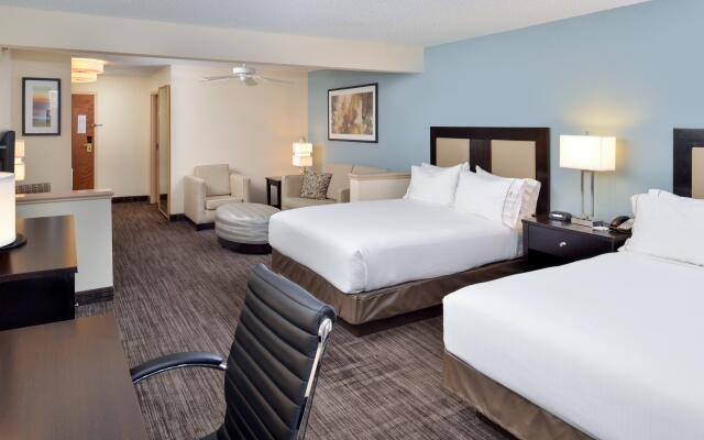 Holiday Inn Express & Suites St Joseph by IHG