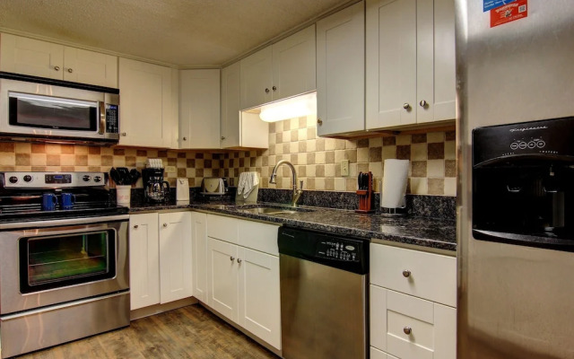 Channelview 215