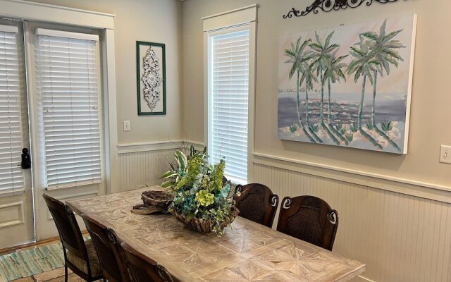 2497 Bungalo 3 Bedroom Home by RedAwning