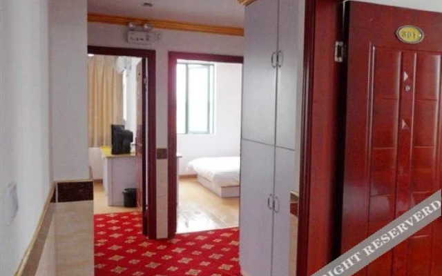 Yuebin Chain Hotel (Songjiang University Town)