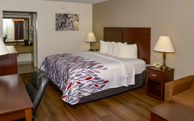 Red Roof Inn Tallahassee East