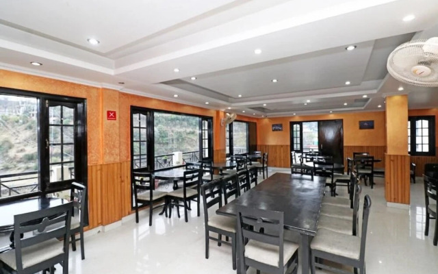 OYO 4109 Hotel Traveller Inn