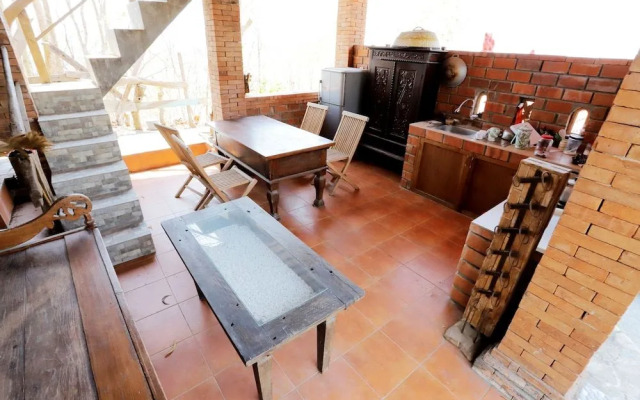 NewAlasKuliner & HomestayWatulumbung