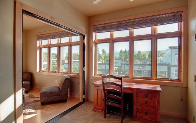 Rudder Village 5 4 Br home by RedAwning